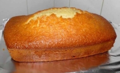 Gâteau moelleux au yaourt : la recette inratable 🍰