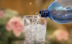 L’eau gazeuse fait-elle grossir ? Ce qu’il faut vraiment savoir
