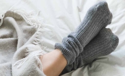 Pourquoi certaines personnes dorment mieux avec des chaussettes