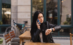 Que signifie le fait de toujours arriver en avance ? Ce que dit la psychologie